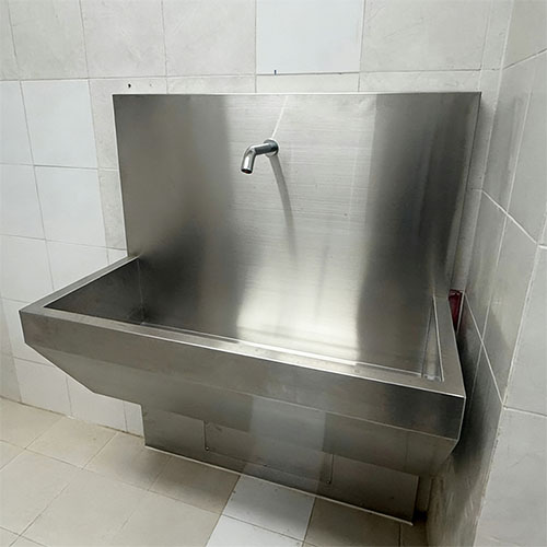 Commercial Grade Stainless Steel Surgical Scrub Sink Wash Trough with Sensor Operated Mixers for Hospital Hygiene Solutions