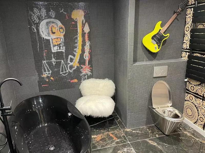 Hotel Bathroom (1).jpg